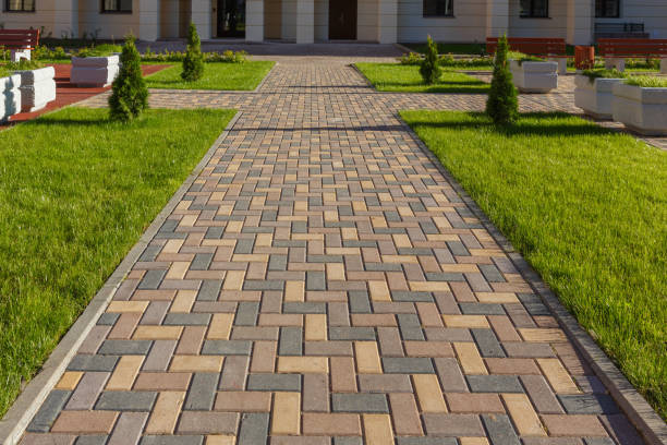 Bellefontaine Neighbors, MO Driveway Pavers Pros